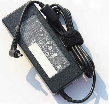 Notebook mait.šalt. DELL 220V 90W: 19.5V